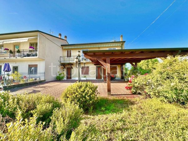 casa indipendente in vendita a Lonigo in zona Madonna