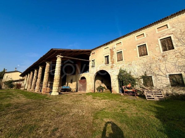 casa indipendente in vendita a Lonigo