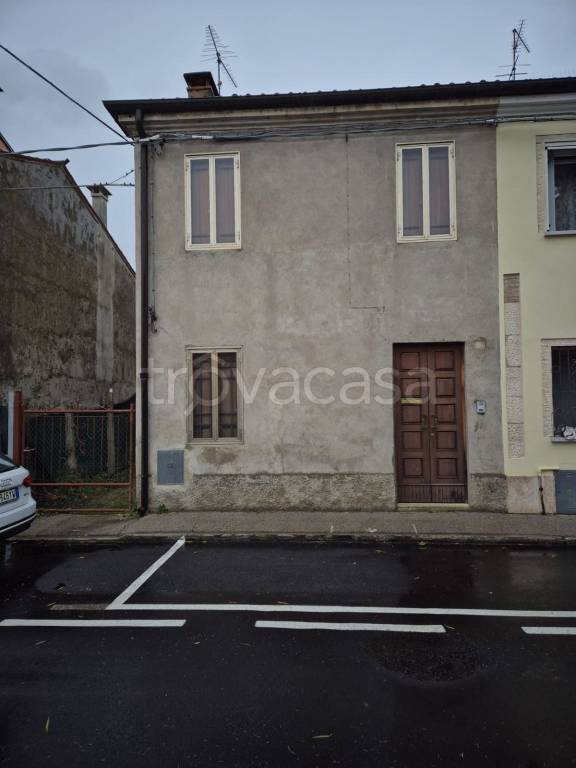 casa indipendente in vendita a Lonigo