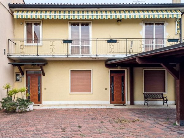 casa indipendente in vendita a Lonigo in zona Madonna