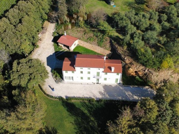 casa indipendente in vendita a Lonigo in zona Monticello