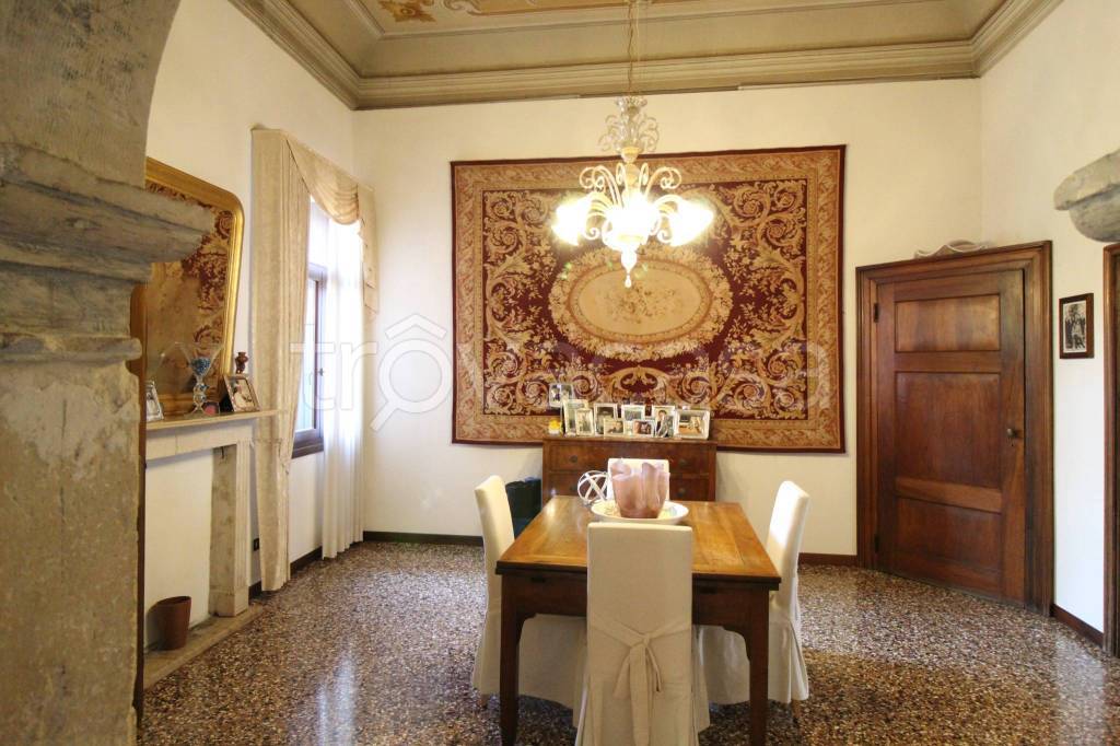 casa indipendente in vendita a Lonigo