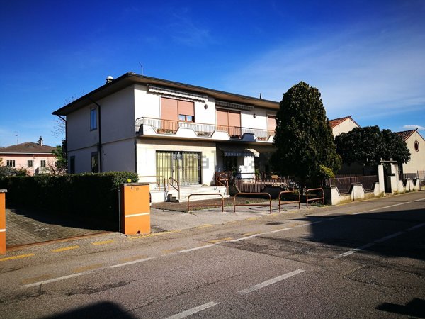 casa indipendente in vendita a Lonigo