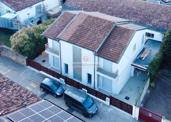 casa indipendente in vendita a Lonigo