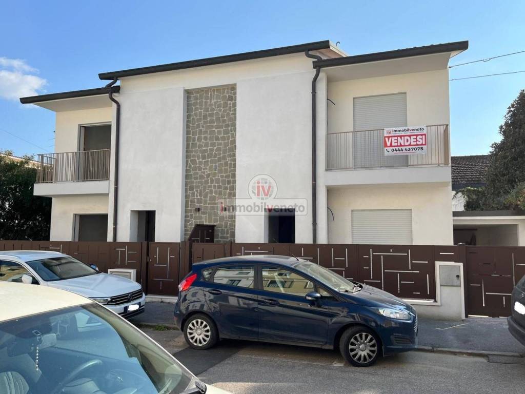 casa indipendente in vendita a Lonigo