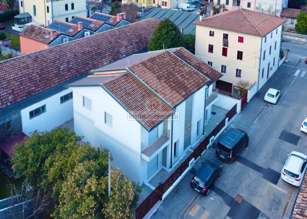 casa indipendente in vendita a Lonigo