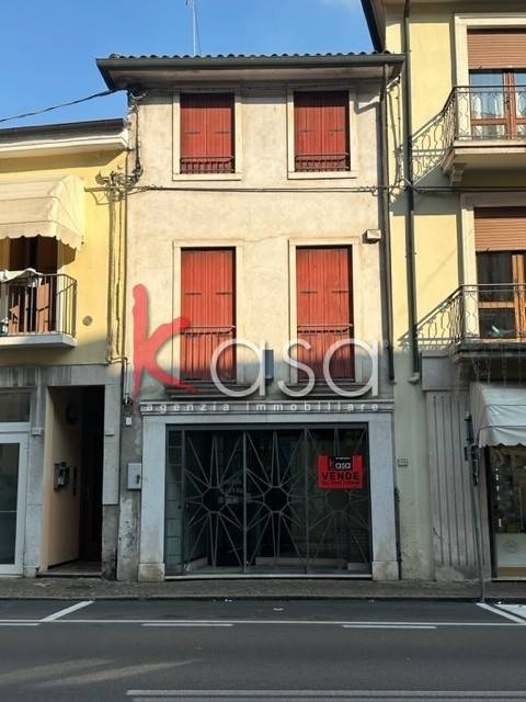 negozio in vendita a Lonigo