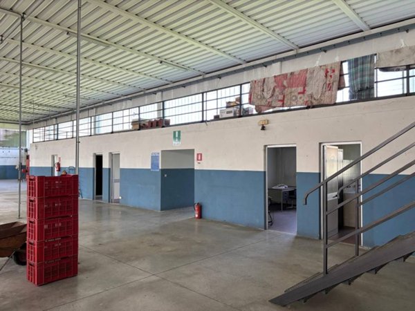 locale commerciale in vendita a Lonigo