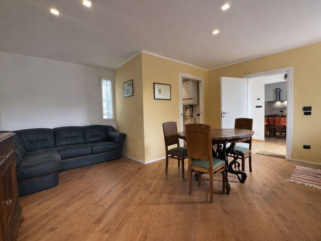 casa indipendente in vendita a Lonigo in zona Bagnolo