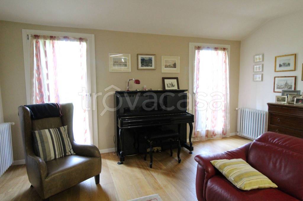 casa indipendente in vendita a Lonigo