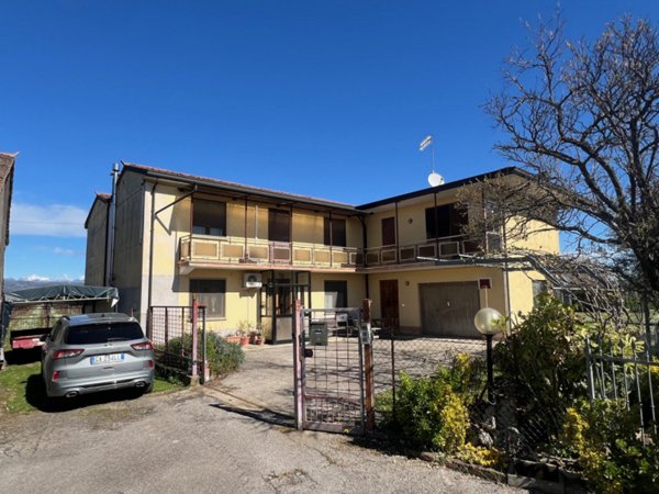 casa indipendente in vendita a Lonigo in zona Almisano