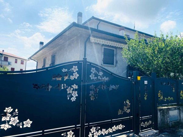 casa indipendente in vendita a Lonigo