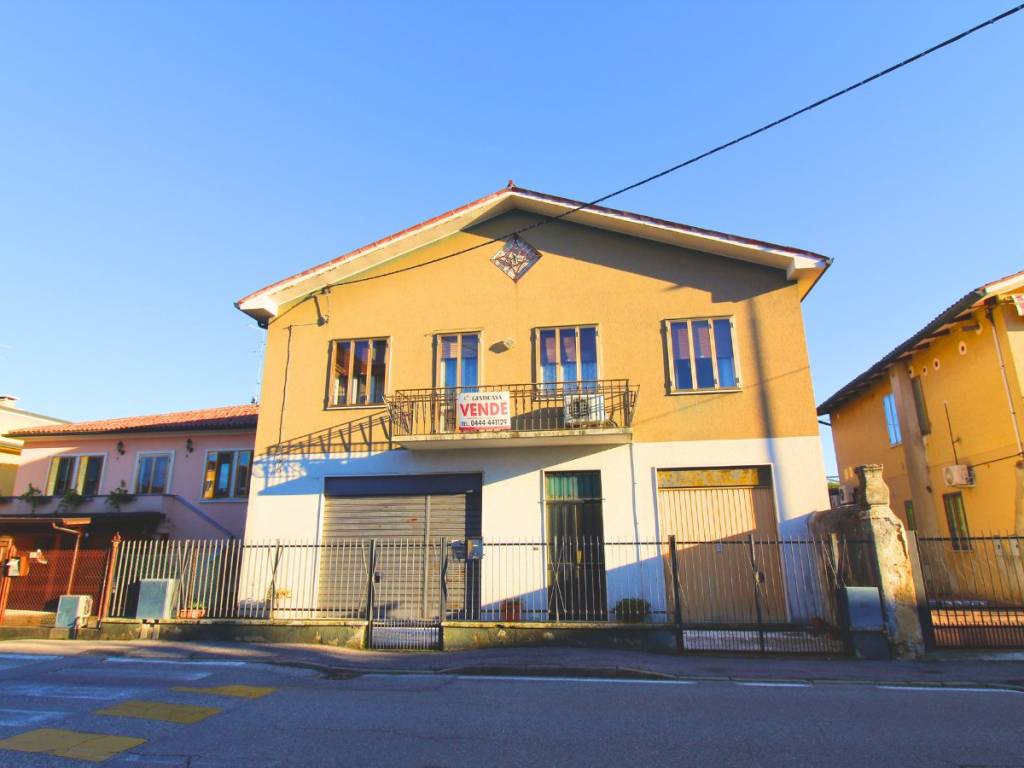 casa indipendente in vendita a Lonigo