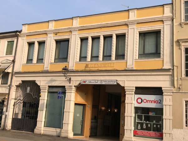 ufficio in vendita a Lonigo