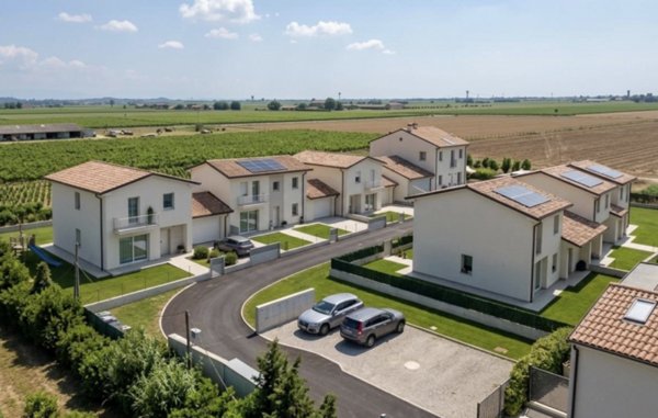 casa indipendente in vendita a Lonigo in zona Bagnolo