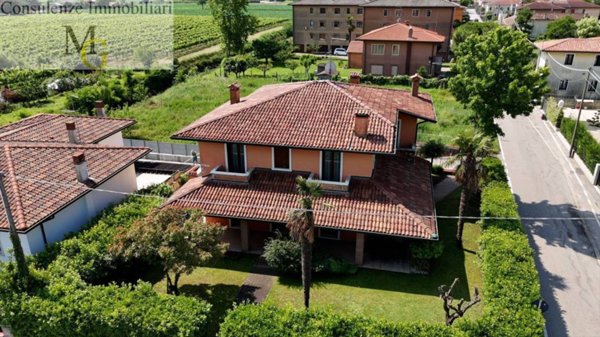 casa indipendente in vendita a Lonigo in zona Madonna