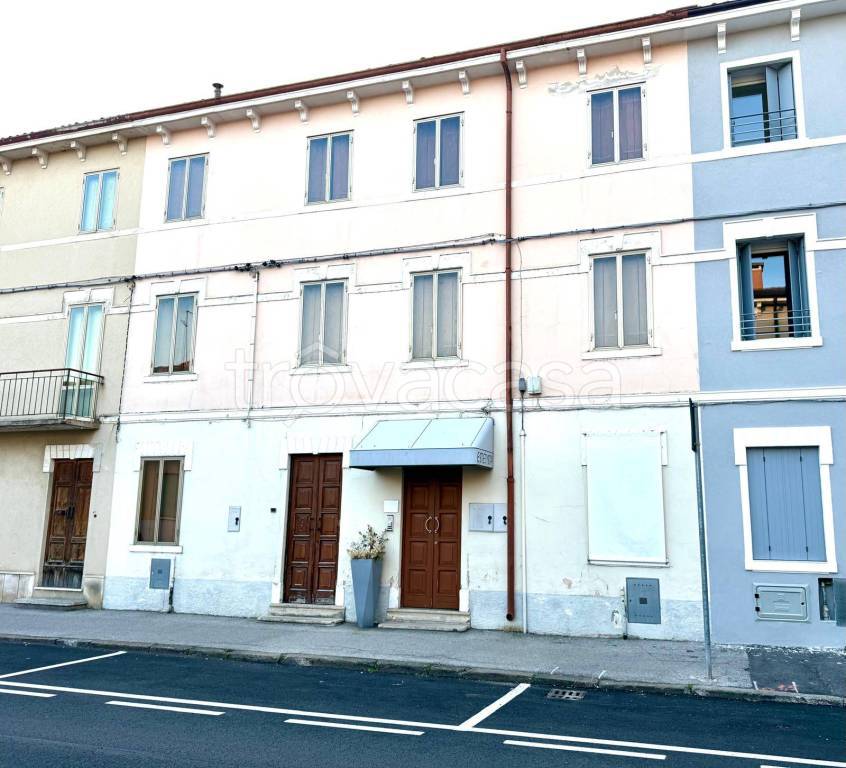 casa indipendente in vendita a Lonigo