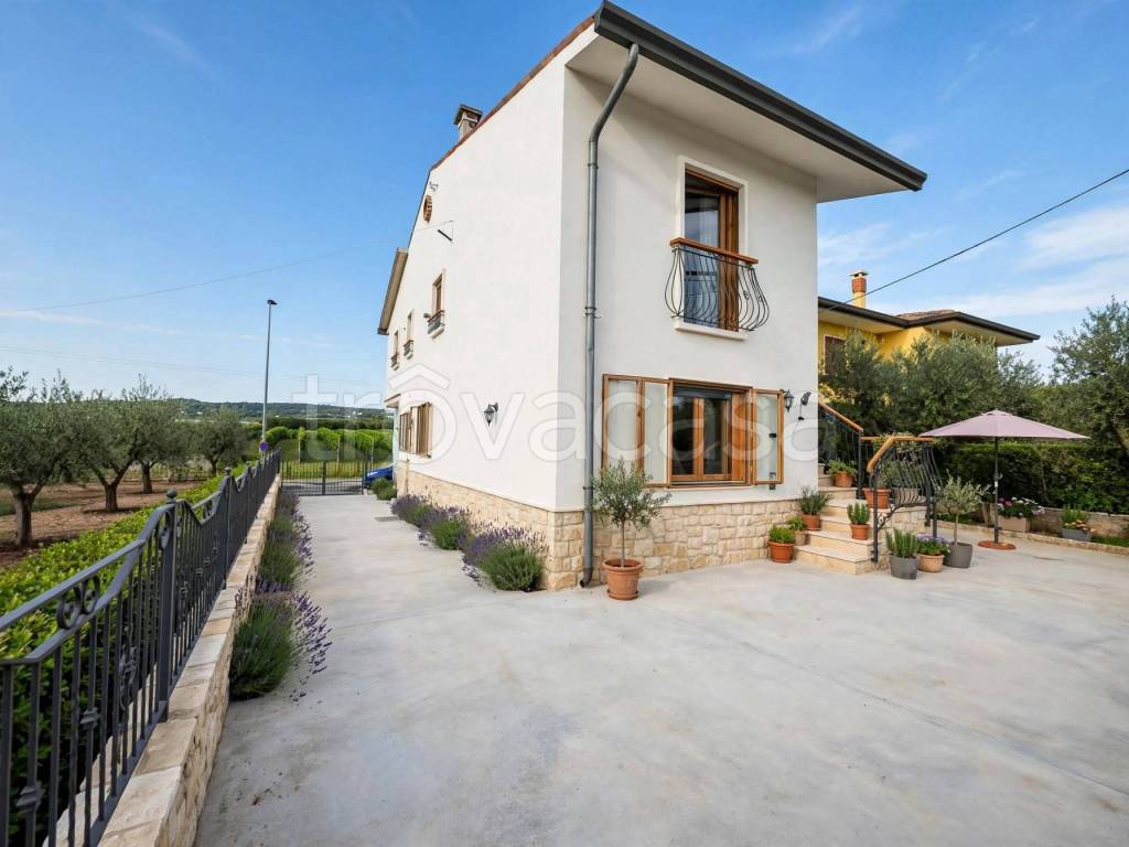 casa indipendente in vendita a Lonigo