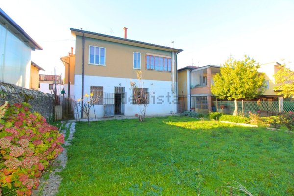 casa indipendente in vendita a Lonigo