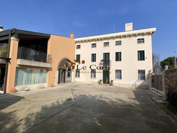 casa indipendente in vendita a Lonigo