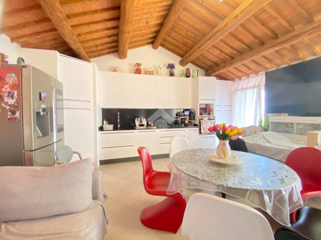 casa indipendente in vendita a Lonigo in zona Almisano