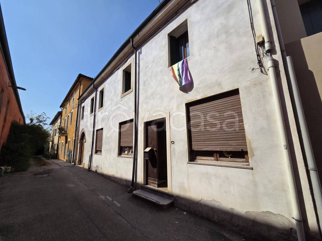 casa indipendente in vendita a Lonigo