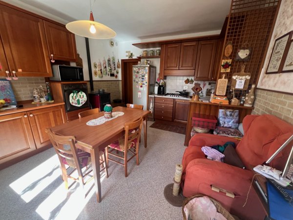 casa indipendente in vendita a Lonigo in zona Almisano