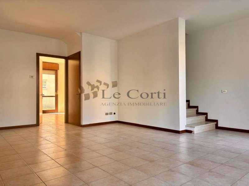 casa semindipendente in vendita a Lonigo
