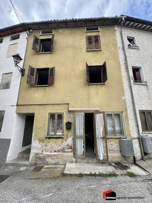 casa indipendente in vendita a Lugo di Vicenza