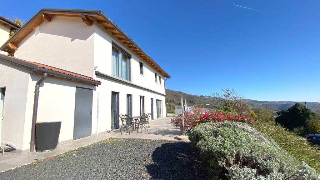 casa indipendente in vendita a Lugo di Vicenza