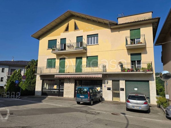 casa indipendente in vendita a Lugo di Vicenza