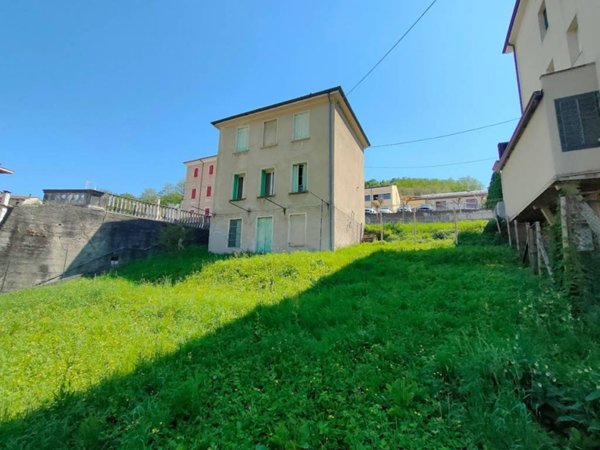 casa indipendente in vendita a Lugo di Vicenza