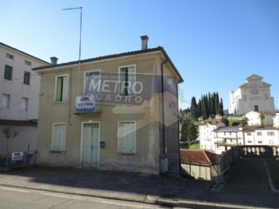 casa indipendente in vendita a Lugo di Vicenza