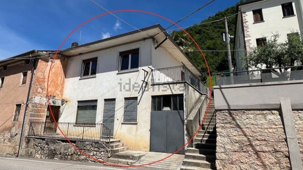 appartamento in vendita a Lugo di Vicenza in zona Mortisa