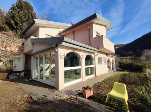 casa indipendente in vendita a Lugo di Vicenza