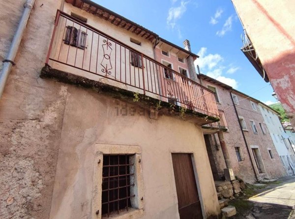 casa indipendente in vendita a Lugo di Vicenza in zona Mortisa