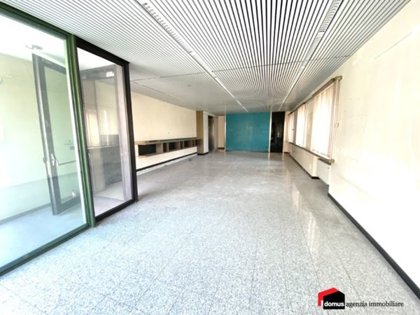 negozio in vendita a Lugo di Vicenza