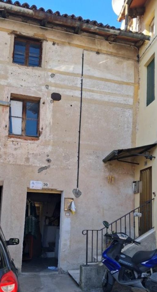 casa indipendente in vendita a Lugo di Vicenza