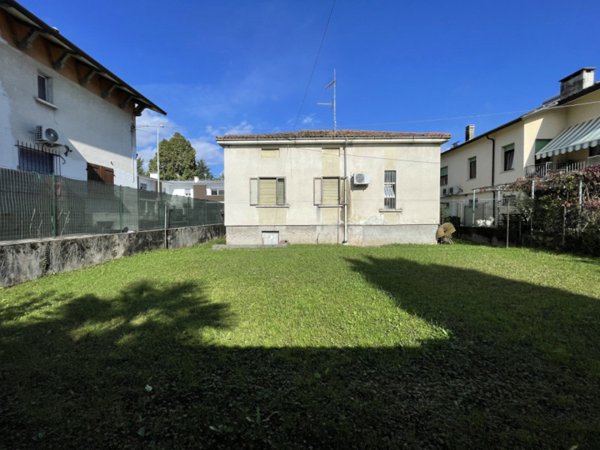 casa indipendente in vendita a Malo