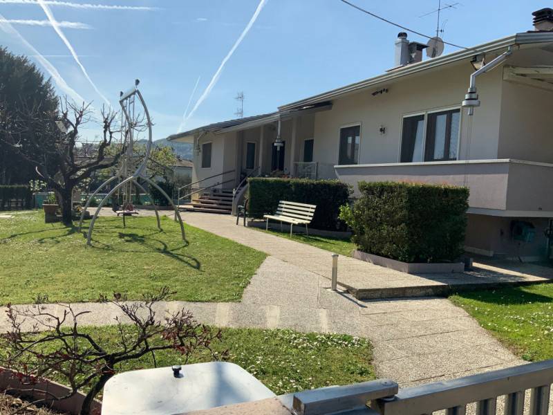 casa indipendente in vendita a Malo