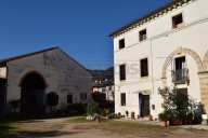 casa indipendente in vendita a Malo in zona Case