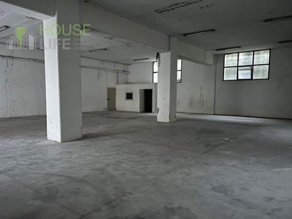 locale di sgombero in vendita a Malo in zona Molina