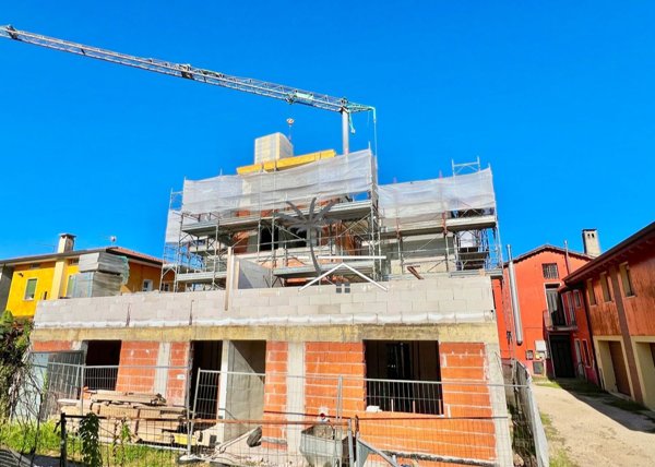 casa indipendente in vendita a Malo in zona Molina
