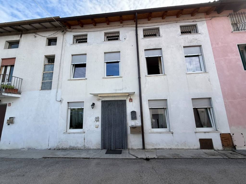 casa indipendente in vendita a Malo