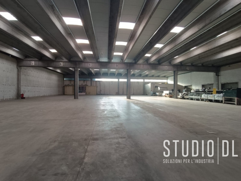 locale di sgombero in vendita a Malo