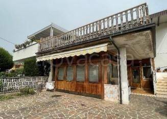 appartamento in vendita a Malo in zona Case