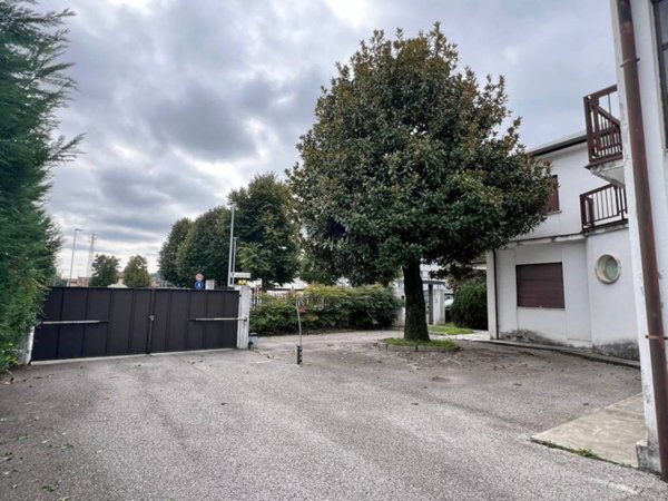 intera palazzina in vendita a Malo