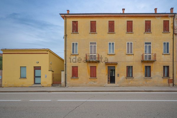 casa indipendente in vendita a Malo in zona Molina