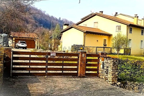 casa indipendente in vendita a Malo