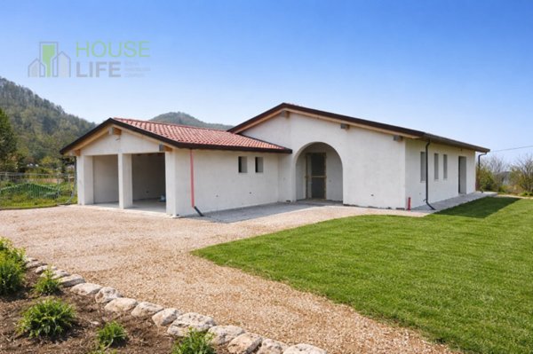 casa indipendente in vendita a Malo